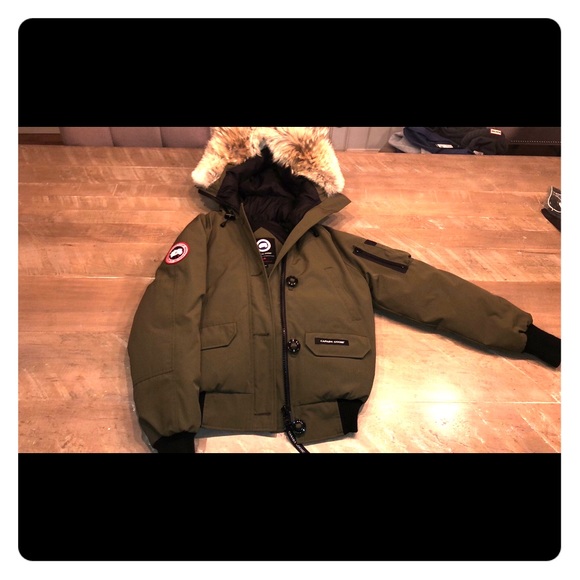 Canada Goose Jackets & Blazers - canada goose jacket!! Canada Goose Jackets & Blazers - canada goose jacket!!